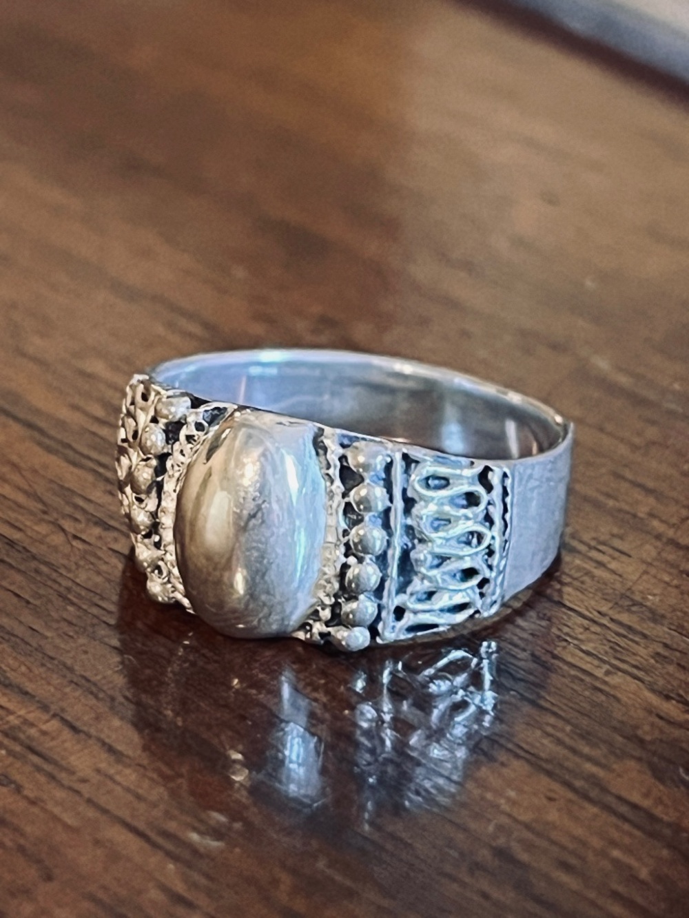 Sterling Silver Ring with beautiful detail, Size 8